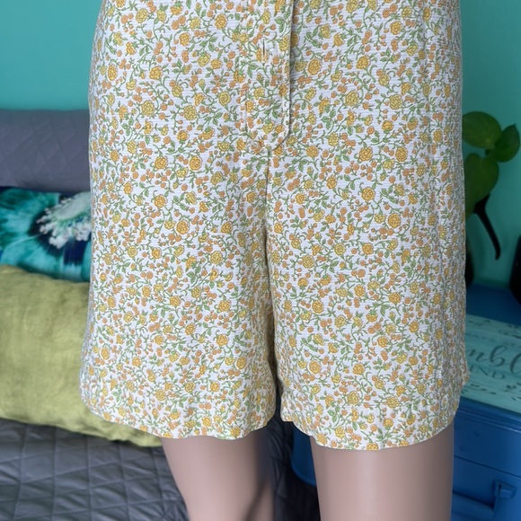 🌼1970’s Floral Romper🌼 - Picture 4 of 13
